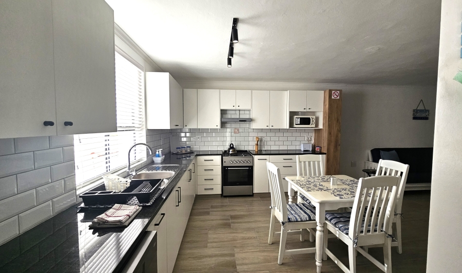2 Bedroom Property for Sale in Stilbaai Wes Western Cape